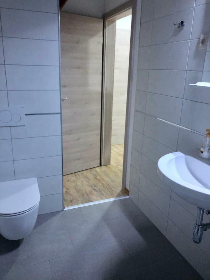 Apartma Linhartov Trg Radovljica Exterior foto